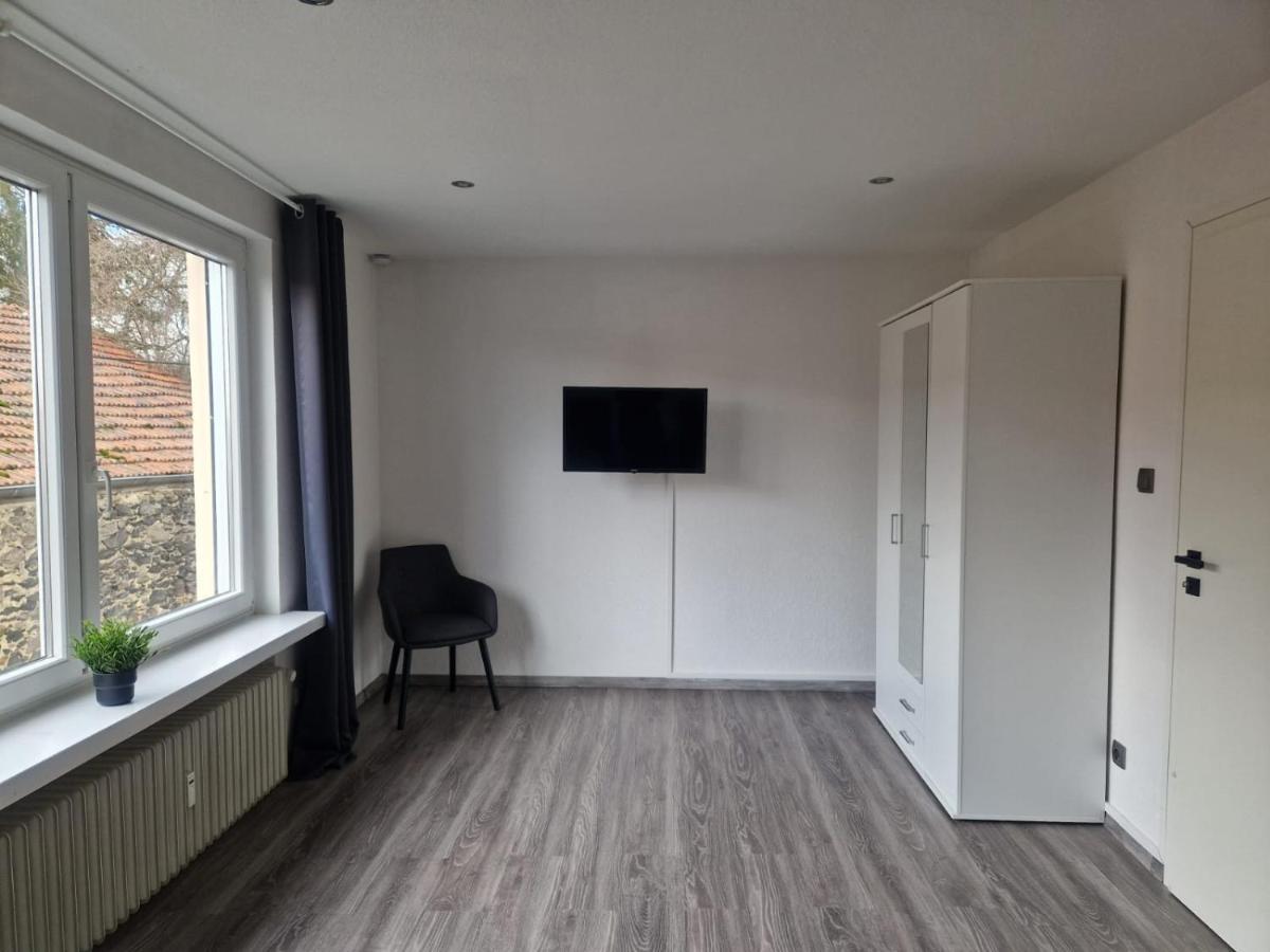 Ferienwohnung Am See Dillich - Ruhige Lage - Eigener Garten - Direkt Neben Einem Natursee Borken  Esterno foto